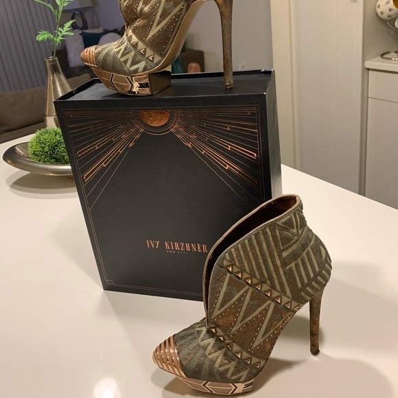 Ivy Kirzhner Green Gold Booties - Picture 2 of 4